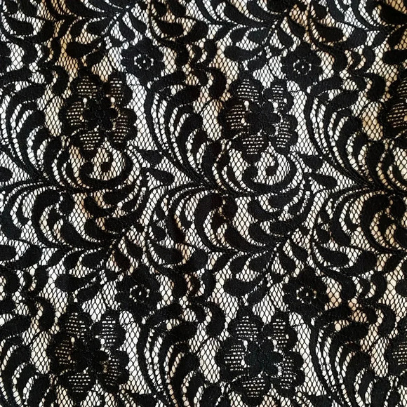 Worthington black and tan lace skirt size 8 - Picture 2 of 7